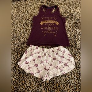 Women’s Harry Potter (Hogwarts) Pajama Set!